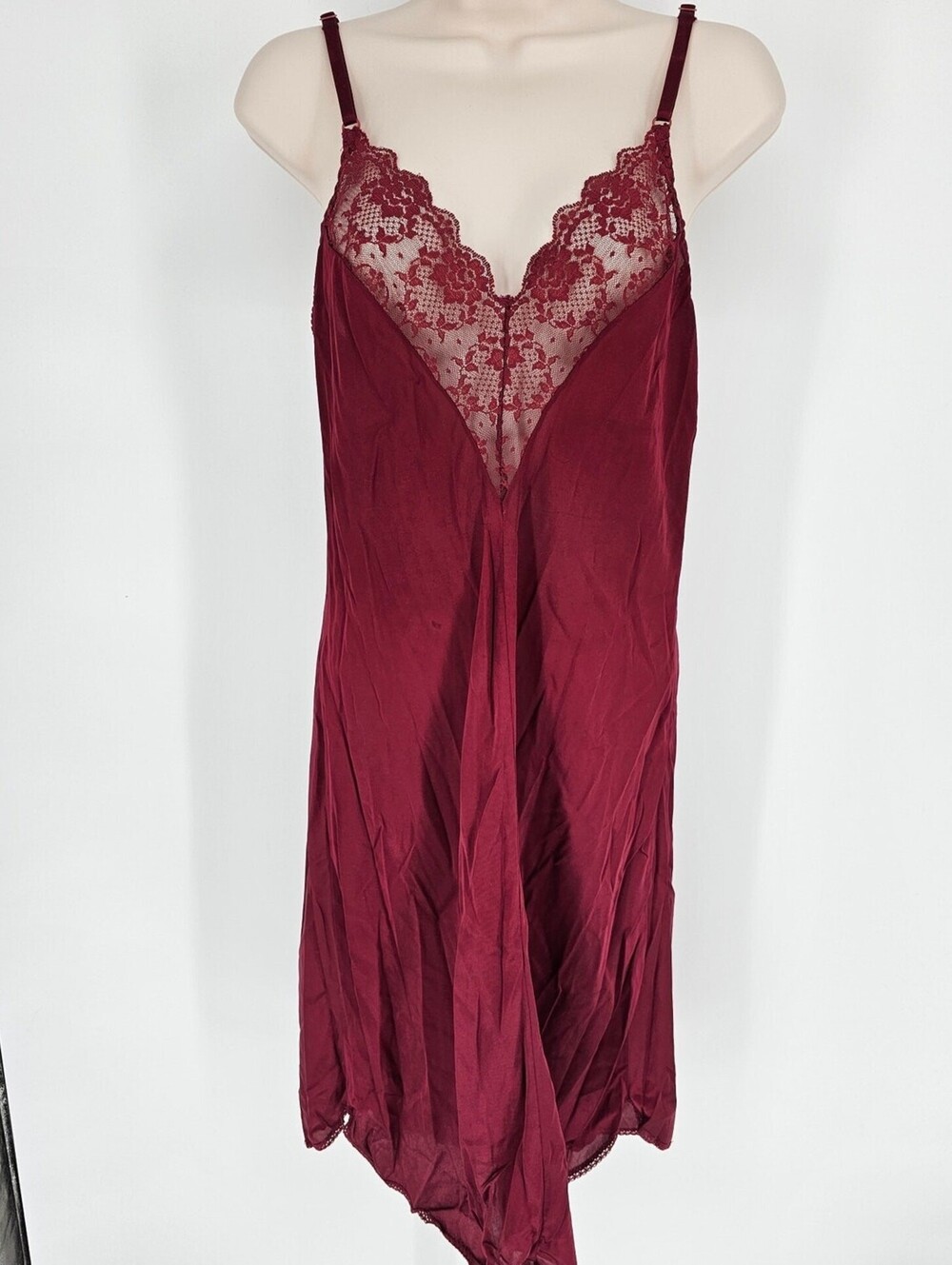 Vintage 1980s Bestform Womens Sz 34 Nylon Nightgown Burgundy Red Plunge Lace